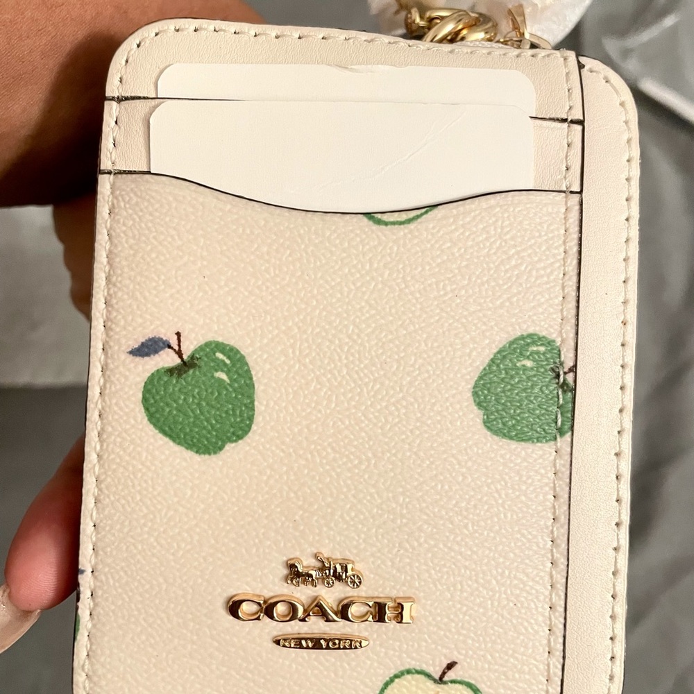 COACH Wallet- with zipper - Green Apple Pattern